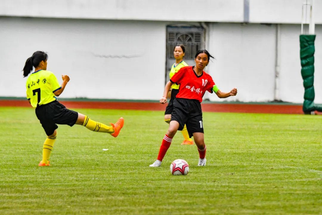 閮戝窞甯傞暱鏉潚灏戝勾瓒崇悆鑱旇禌,寰愬窞甯傞暱鏉潚灏戝勾鏍″洯瓒崇悆鑱旇禌