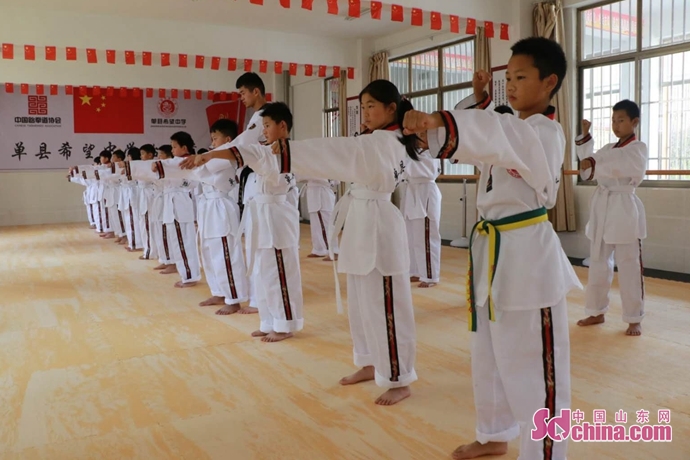 单县明德素质教育学校,单县希望中学素质教育