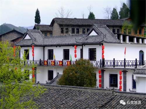 看看石泉老街的夜景有多美,石泉老街秋天的美景