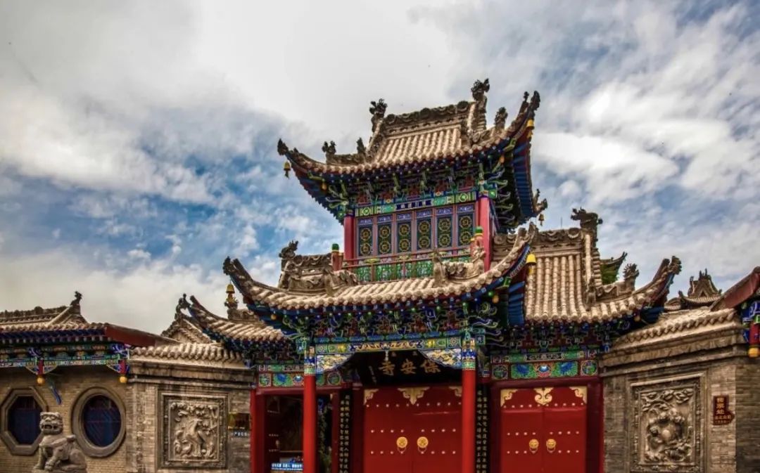 宁夏适合3-4月份旅游,宁夏的秋天