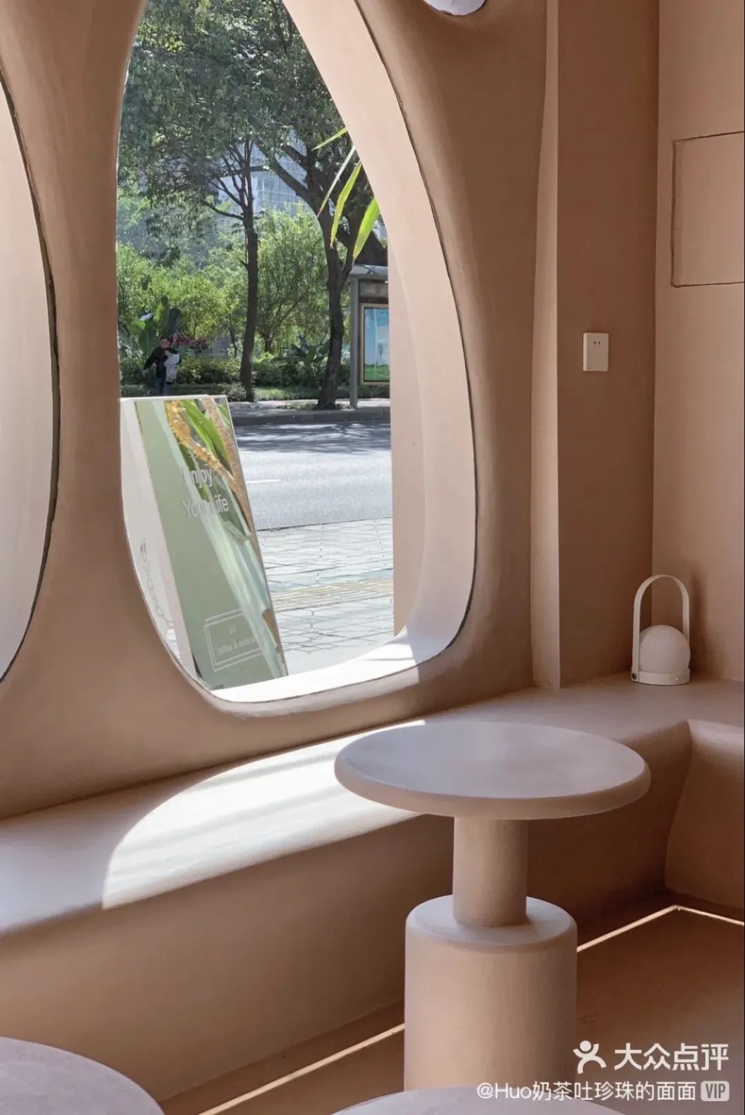 日本空运芝士蛋糕、28元超值特调咖啡...老牌美味or新晋网红，谁会狙中成都人的甜品胃？