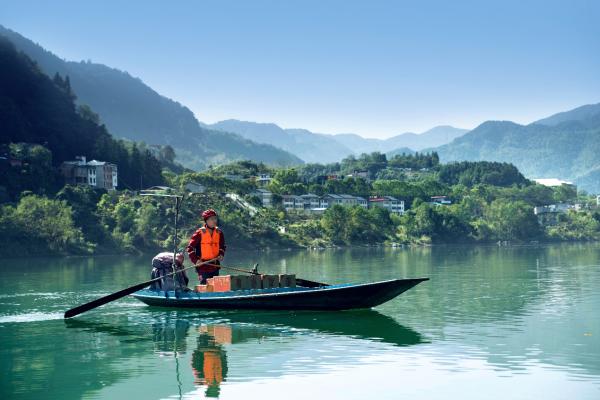 天猫双11超2000亿a股消费爆发,双循环扩大消费