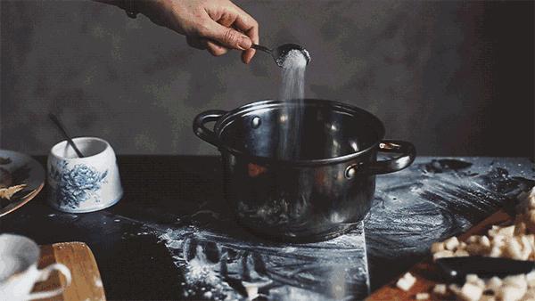 味精吃多了有哪些危害和后果,味精吃多了会致癌吗