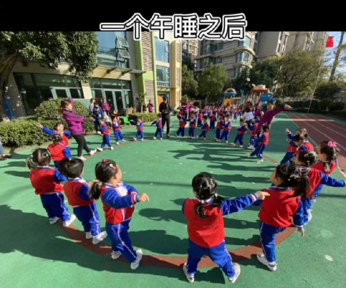 刘昊然在保温杯上班,刘昊然带保温杯上班