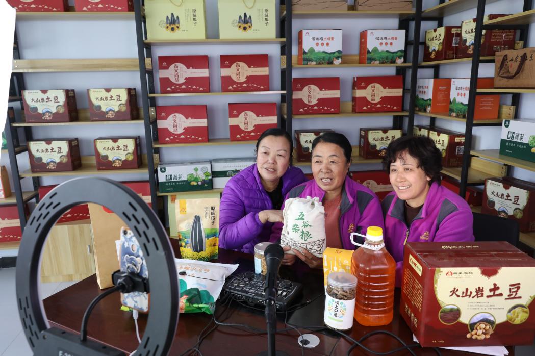 河北省决战决胜脱贫攻坚,张家口万全脱贫攻坚