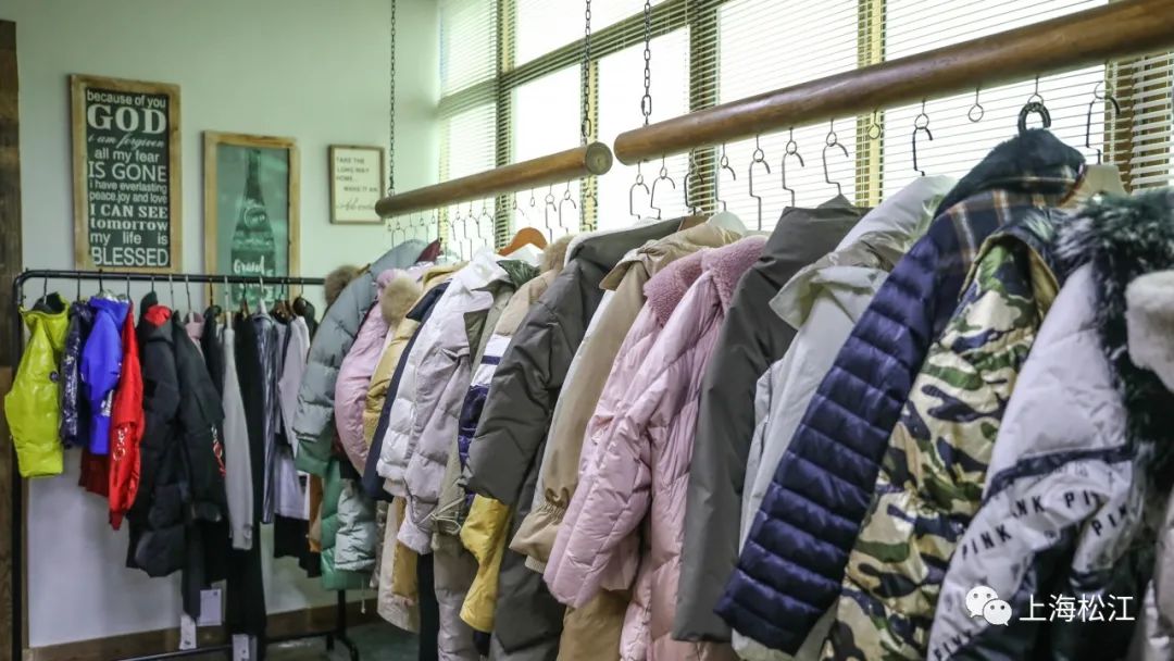 品牌折扣女装1折抢,1折店精品女装