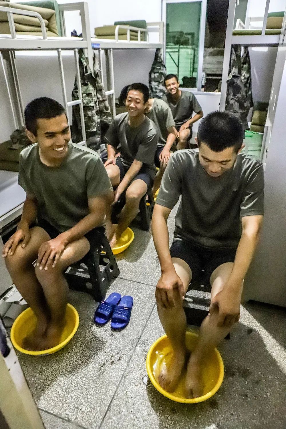 新兵预防训练伤,新兵训练如何预防训练伤