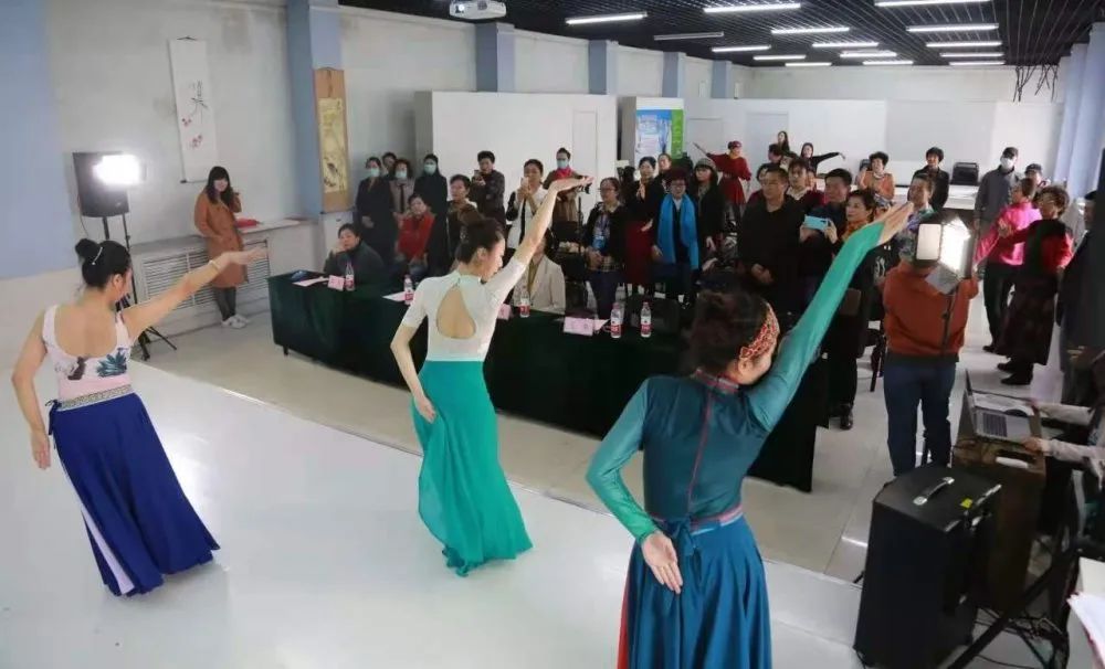 退休以后突然明白了好多事情,退休之后我才知道10件事