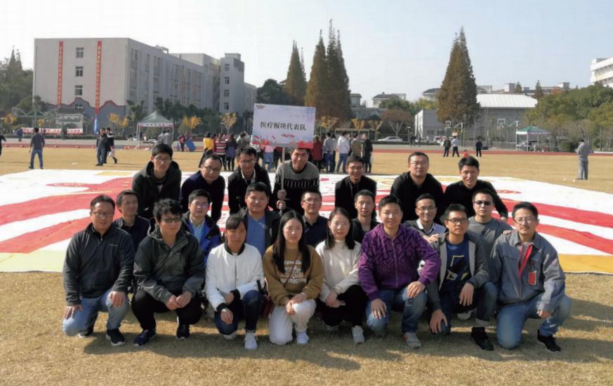 这些受表彰的集体和个人你认识吗,上海有谁受到表彰了