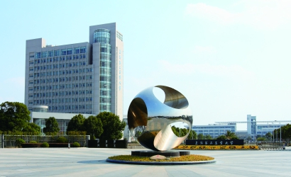 大力弘扬劳模精神劳动精神,劳模工匠与劳模工匠精神