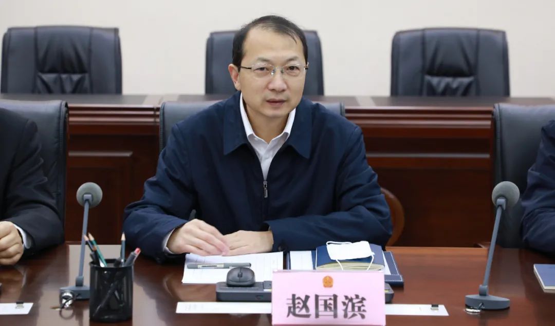 东营中院召开律师座谈会