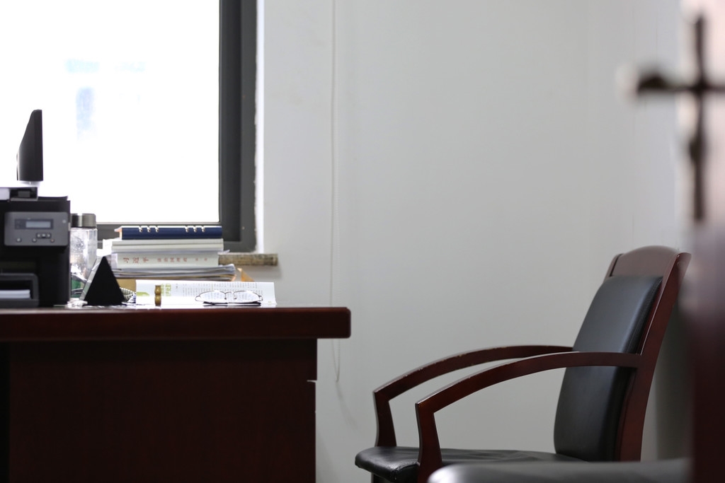 成都市公安局牺牲民警,在执法执勤中牺牲的公安民警