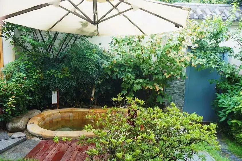 走出《大秦赋》！明天跟着9号线去西安临潼度假区邂逅炫“彩”之旅