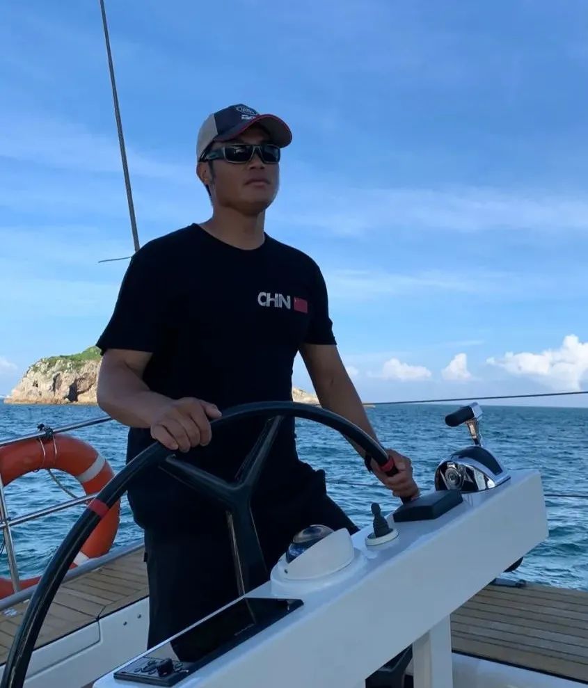 他们来了！中国最能跑离岸的那些男人们