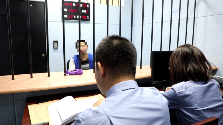 贩卖假飞利浦剃须刀,假冒飞利浦