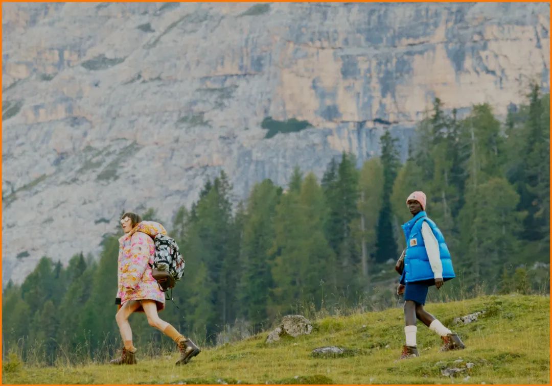 为什么现在满大街都是北面羽绒服,为啥满大街都是北面