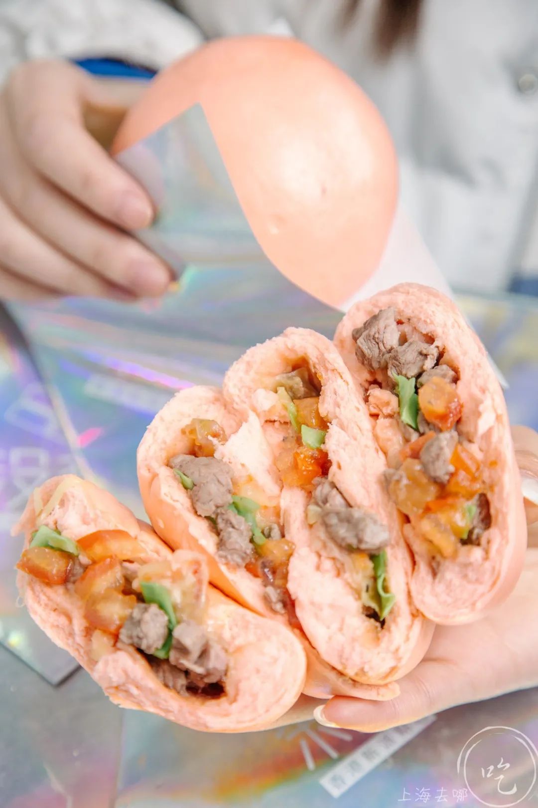 淮海路上10m²！连座位也没有的店，专卖香港“彩色点心”