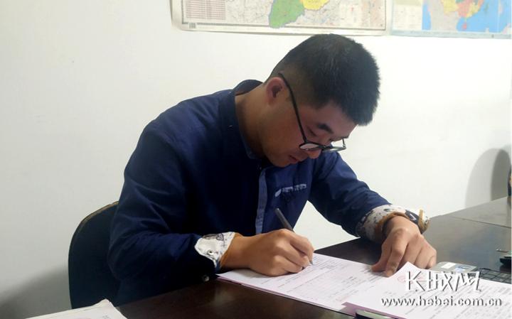 战疫夫妻档同心抗疫情,医务夫妻抗疫情