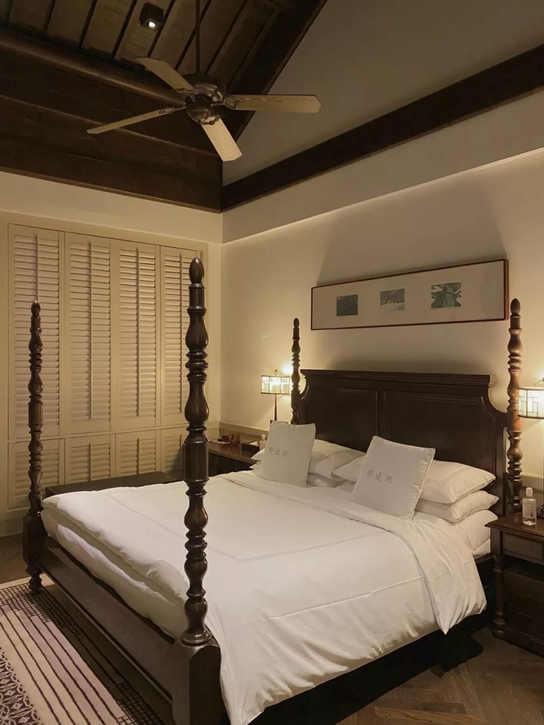 杭州湖边邨酒店怎么订便宜,西湖边住宿酒店哪个好