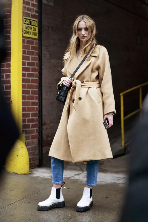 双面羊绒大衣为啥很贵,穿上羊绒大衣一定很好看