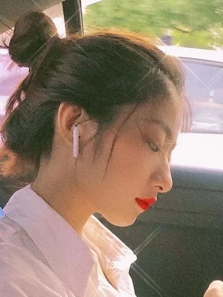 凭借不老神颜抢到男神45岁却难逃变老变丑的命运她到底做错了什么？