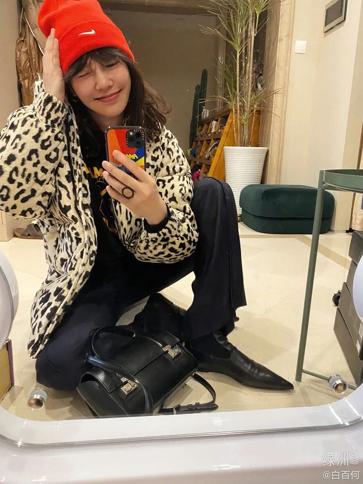 白百何坎肩卫衣,白百何ootd穿搭