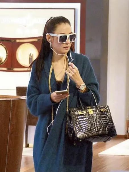 姐姐们的爱好,早已不止爱马仕了