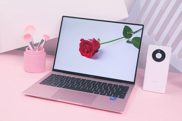 华为妇女节员工礼物,华为情人节福利