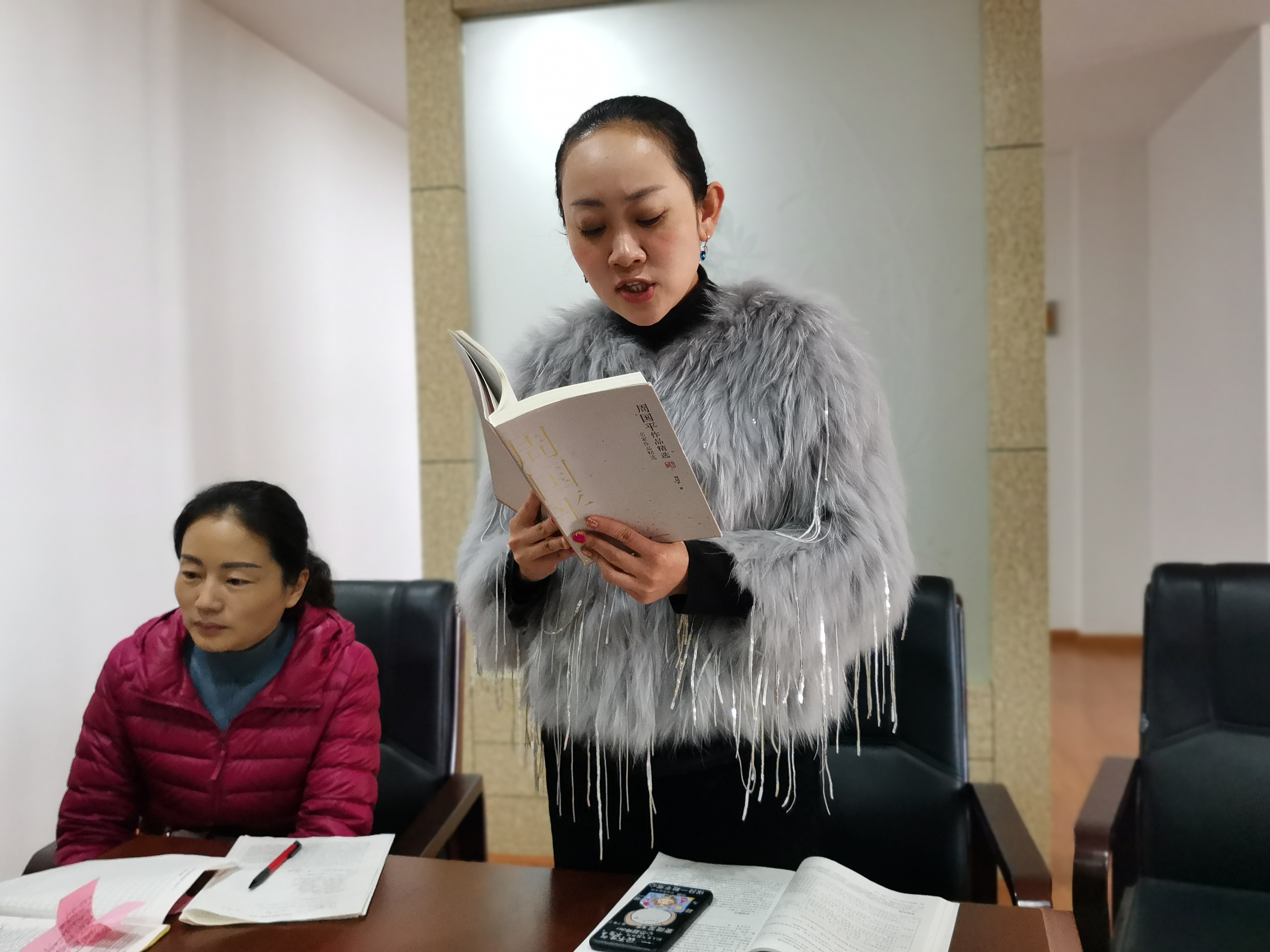 在阅读中品味人生在分享中收获感动——九江双语实验学校开展教师读书分享会活动