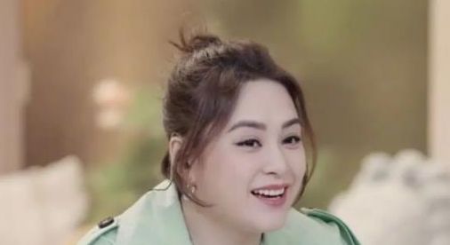 蔡卓妍钟欣潼twins感人事件,twins钟欣潼蔡卓妍华表奖合体