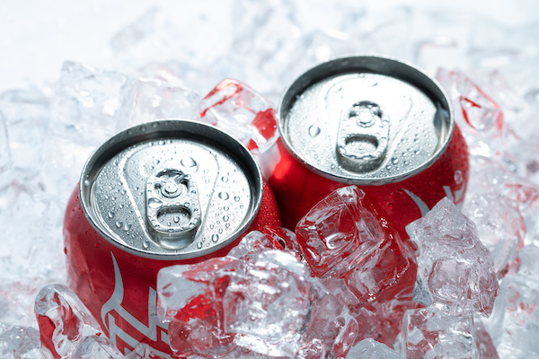 2021年经典公关案例分析:C罗移可乐事件,谁是输家?