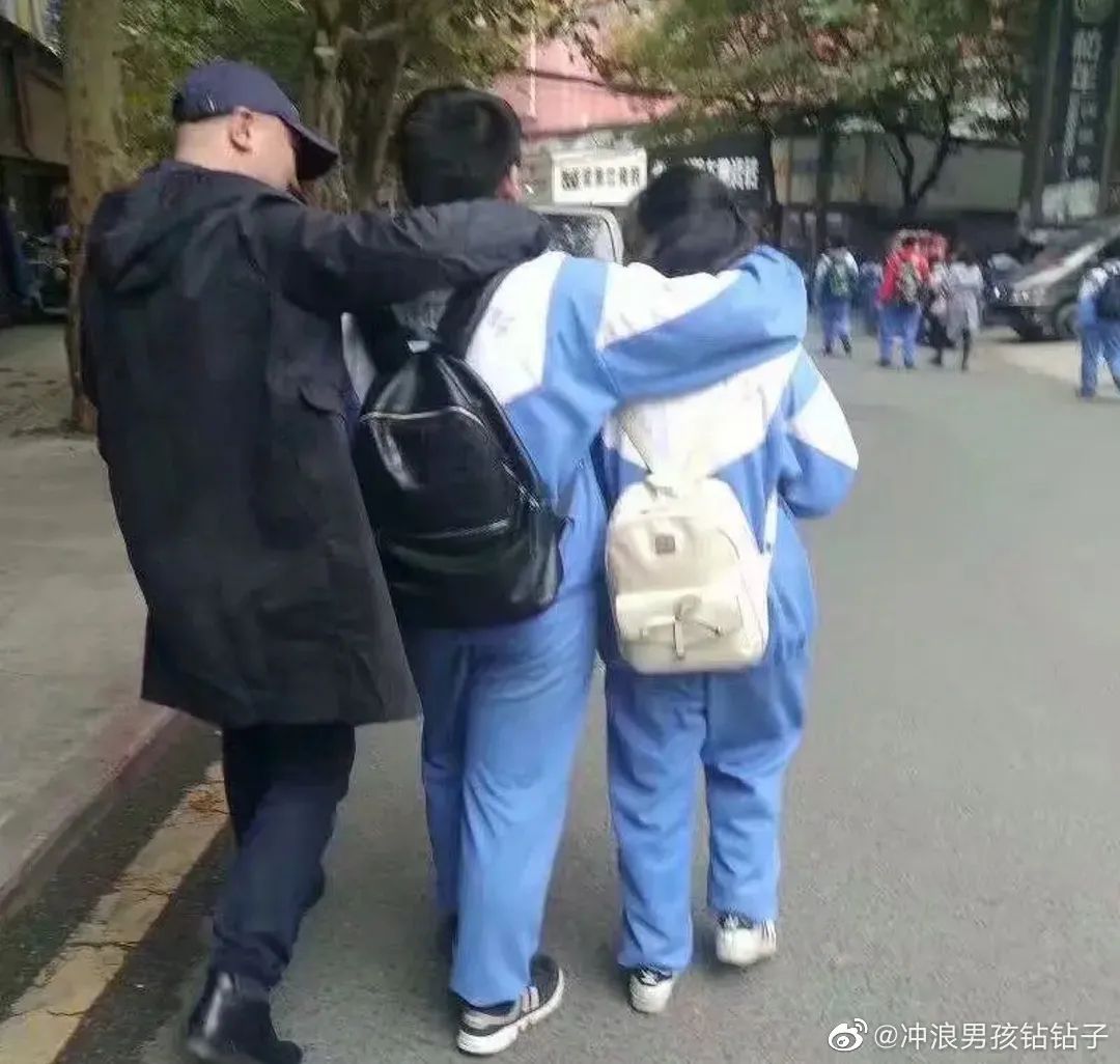 豆瓣与虎扑哪个好,豆瓣和虎扑哪个好