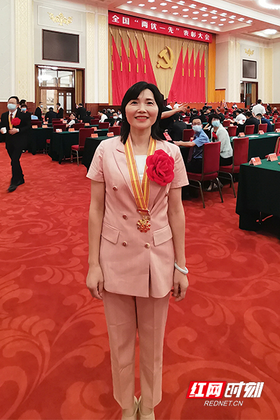 全国优秀党务工作者事迹材料,优秀党务工作者主要事迹展示