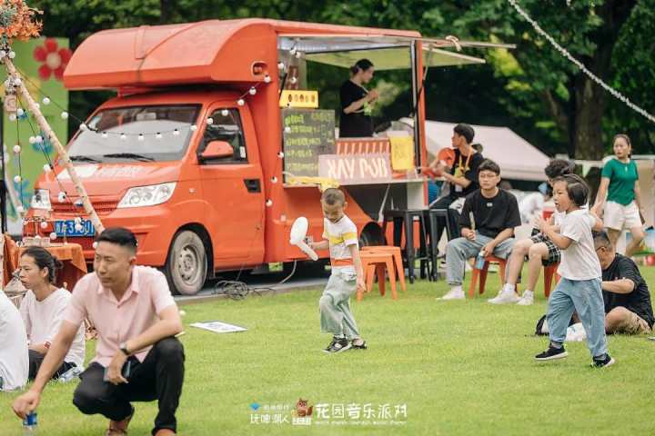 去西湖天地大草坪过个时髦的周末！2021“玩啤潮人”花园音乐派对持续三天热力全开
