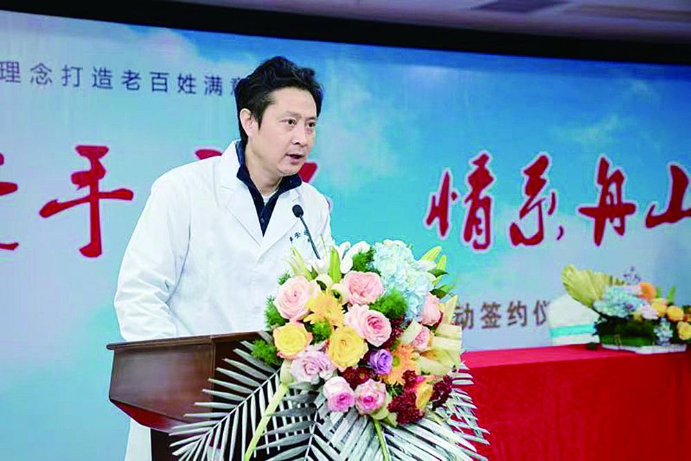 凭着“火眼金睛”，他为临床诊疗精准“解码”