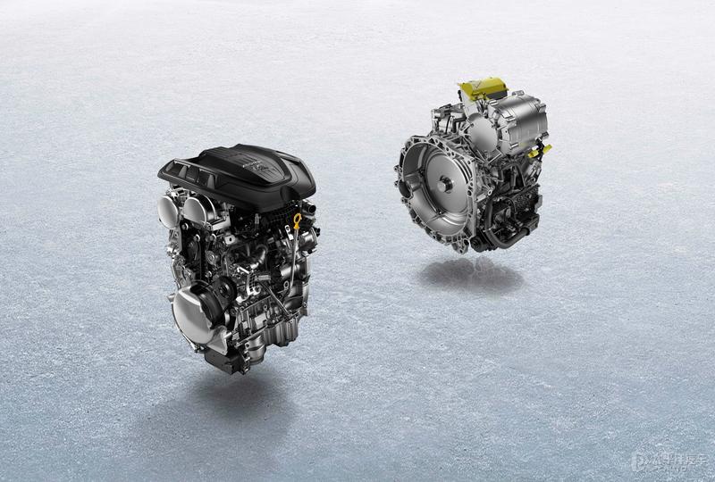 新款起亚嘉华实车曝光,2022丰田皇冠陆放豪华版图片