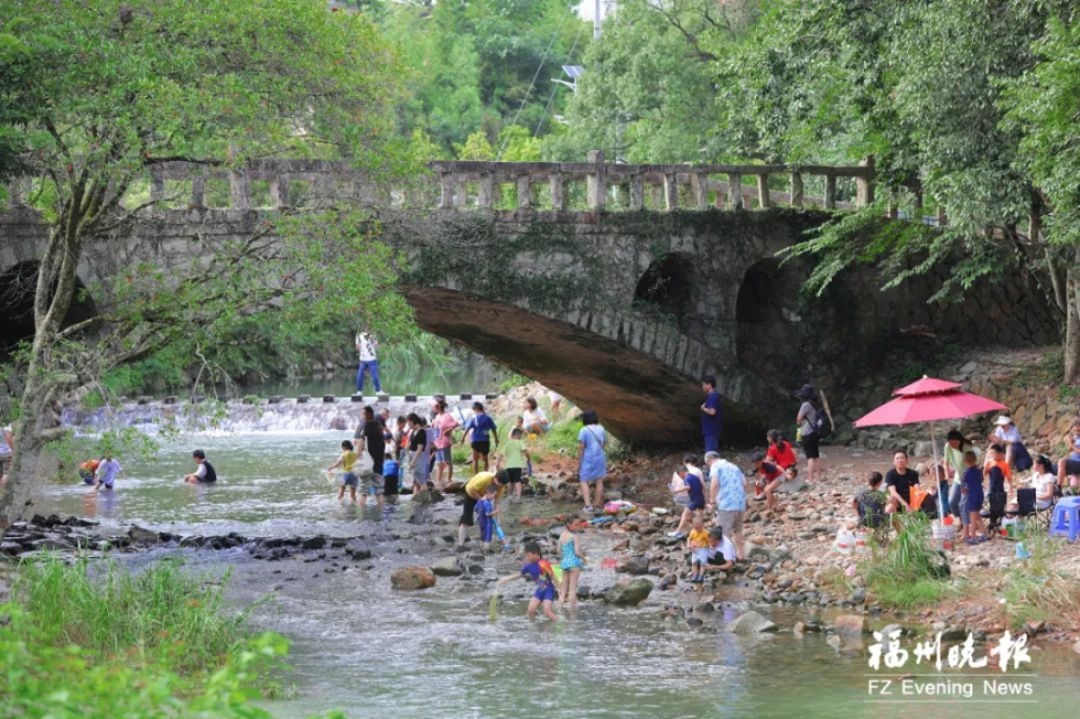 不出福州一日游去哪,不出福建省好玩的旅游景点