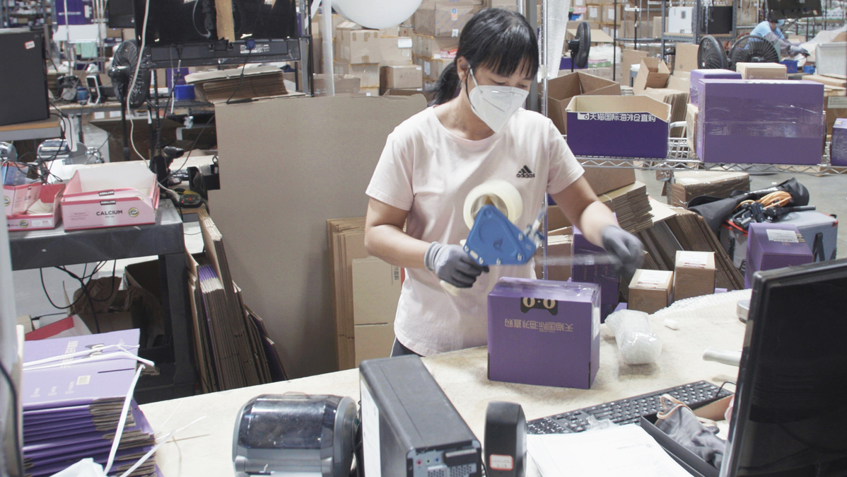 不能出国的“中国旅行团”偏爱跨境直邮，天猫国际海外直购成交增长380%