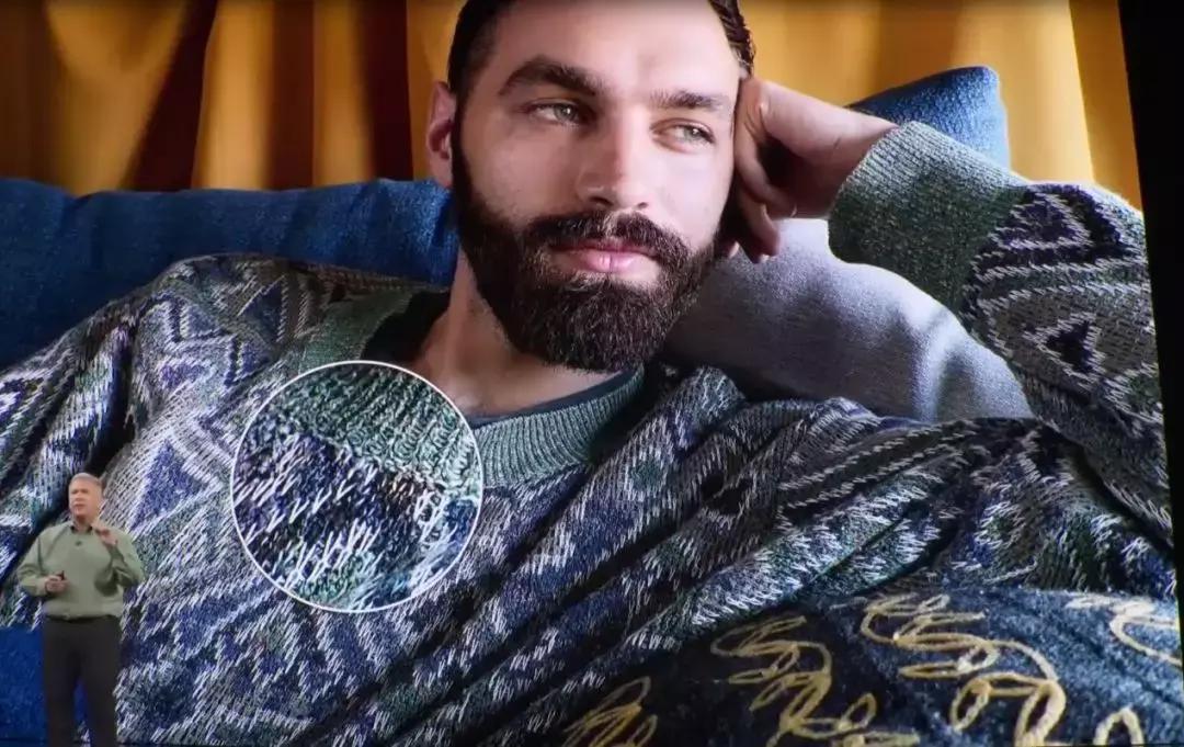 苹果11和星巴克,iphone11透明星巴克