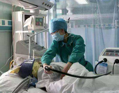 肺炎症状及表现与感冒的区别,现在肺炎感冒的症状