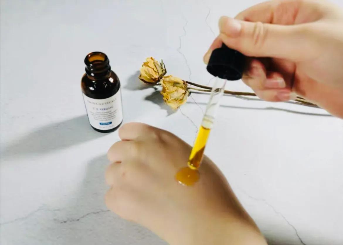 四十岁女人抗皱精华液,抗老精华40-50岁适合的抗皱精华液