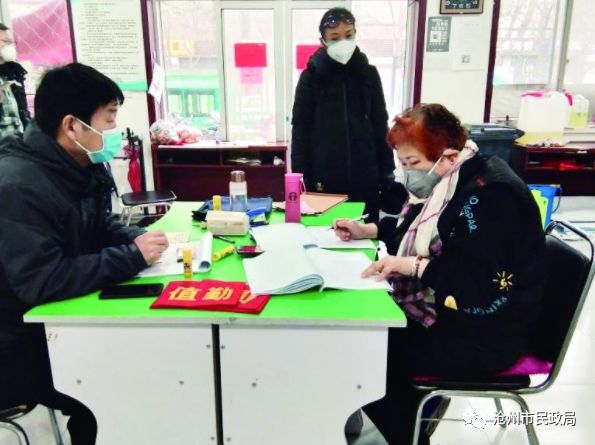 战疫勇担当巾帼展风采,致敬奋斗在战地第一线的巾帼英雄