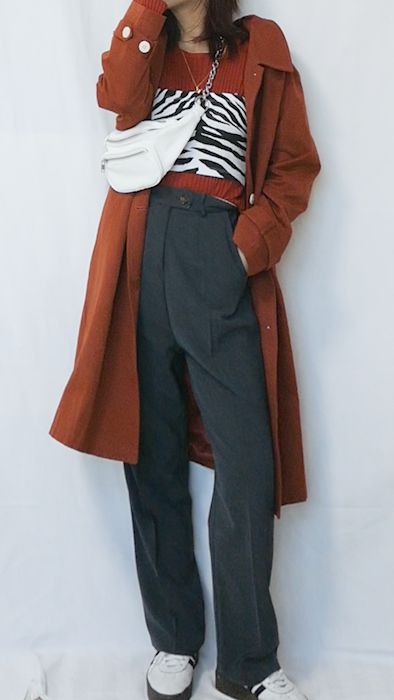 最节省空间又简便的叠风衣方法,薄款中长风衣怎么叠