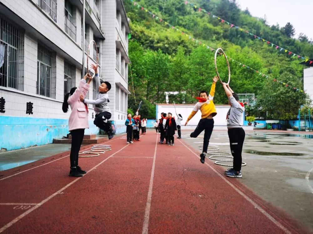 奉节中学生体育节,奉节中学课间操比赛