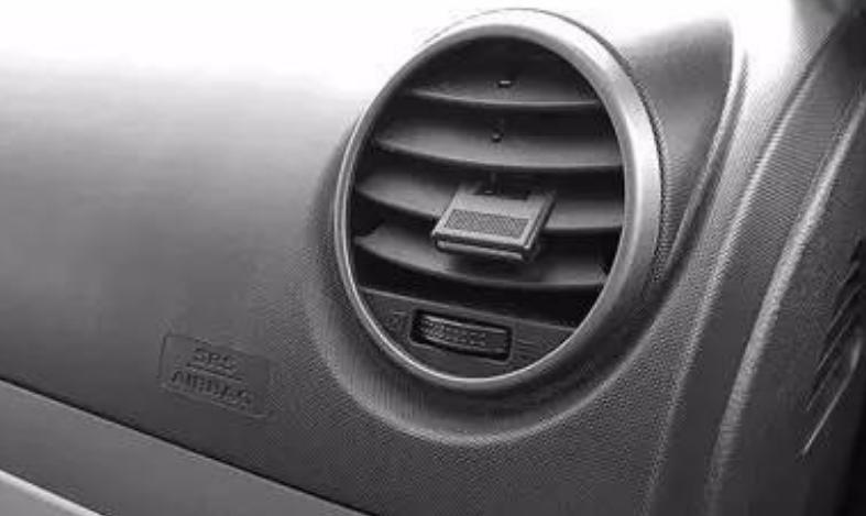 女司机上路两天不想开车了,女司机上路好久没开车了