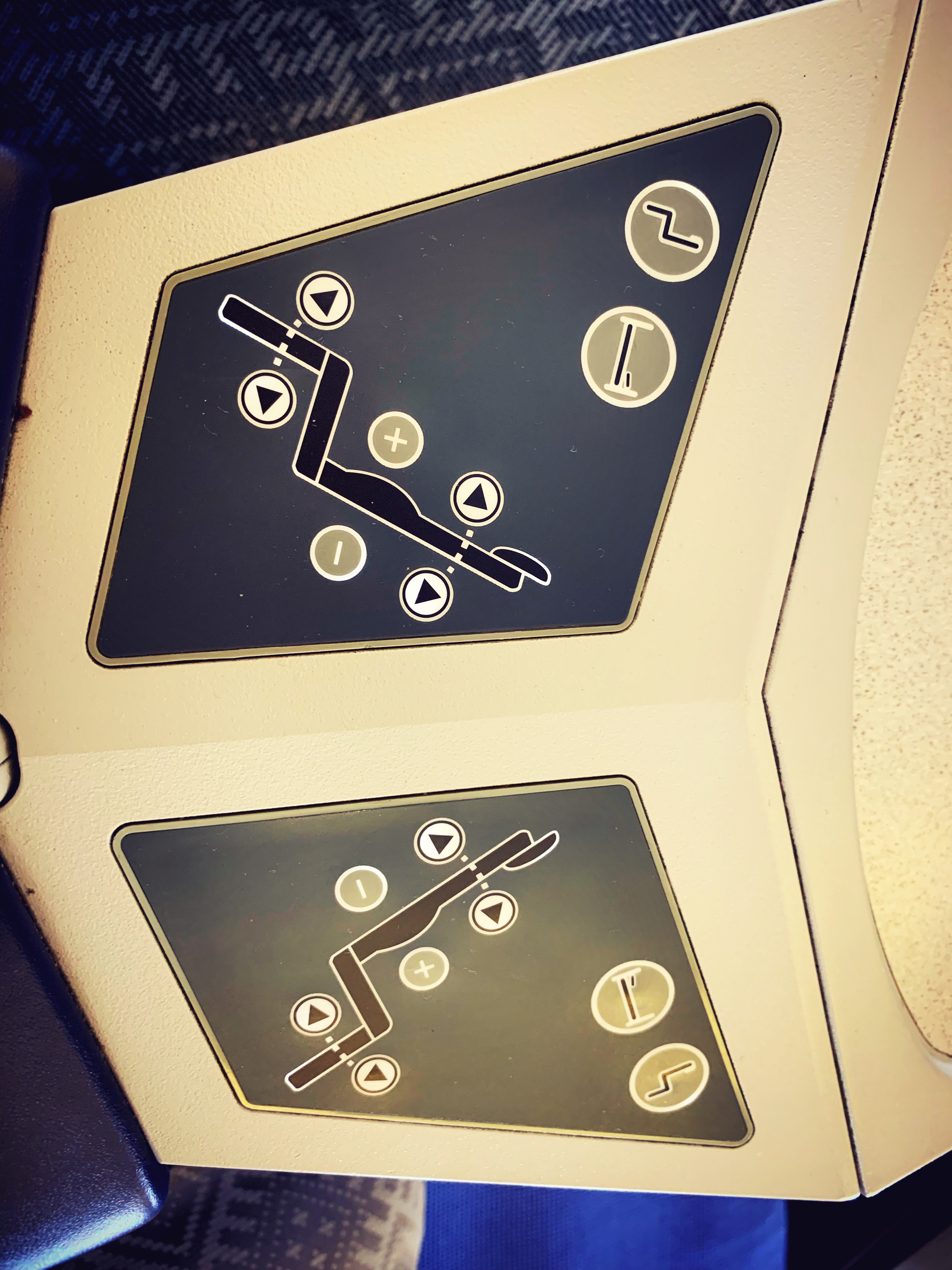 俄航舒适经济舱,上海飞莫斯科俄航餐食