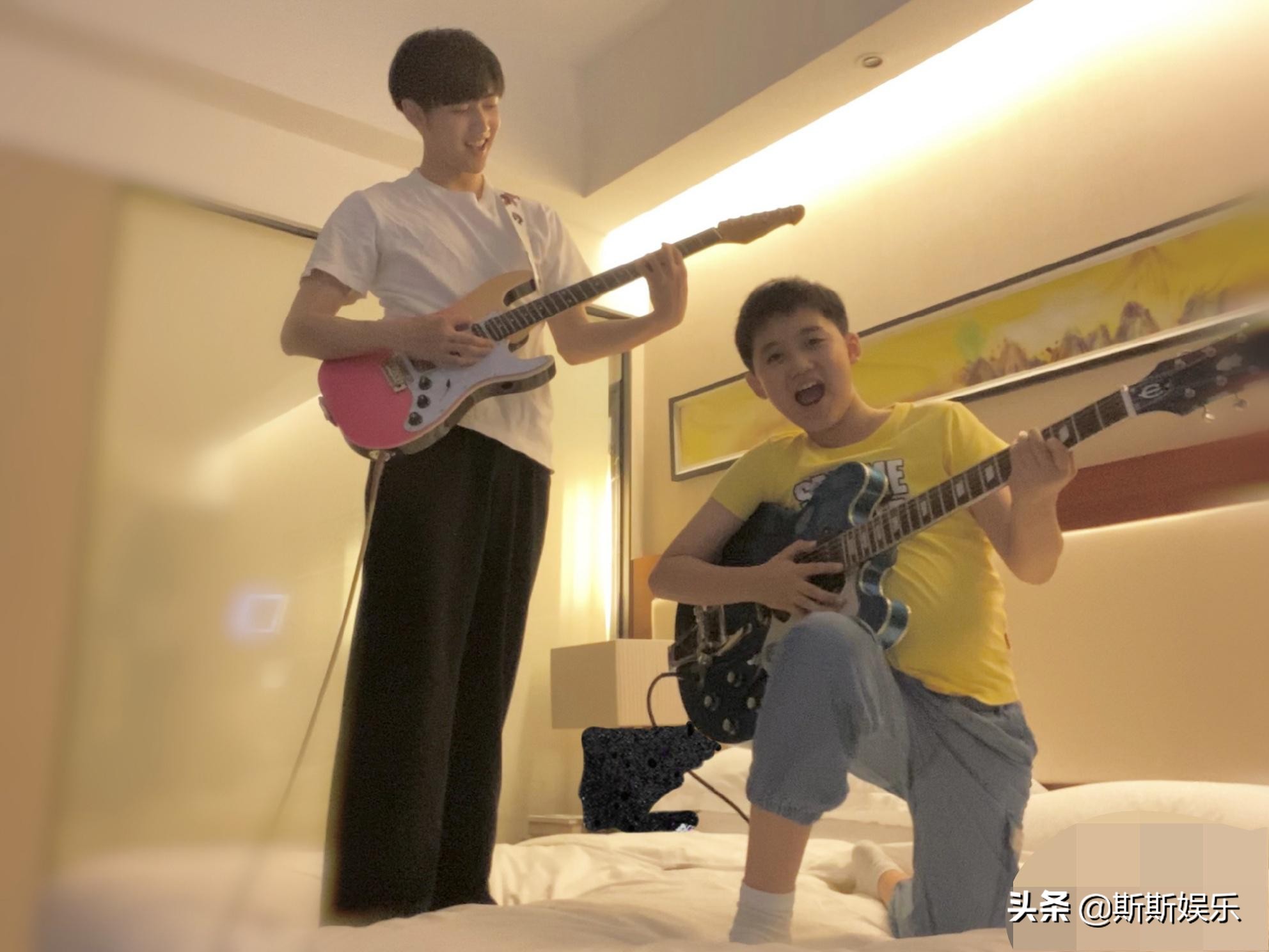 朋友请听好易烊千玺和周震南谁高,朋友请听好易烊千玺周震南张颜齐