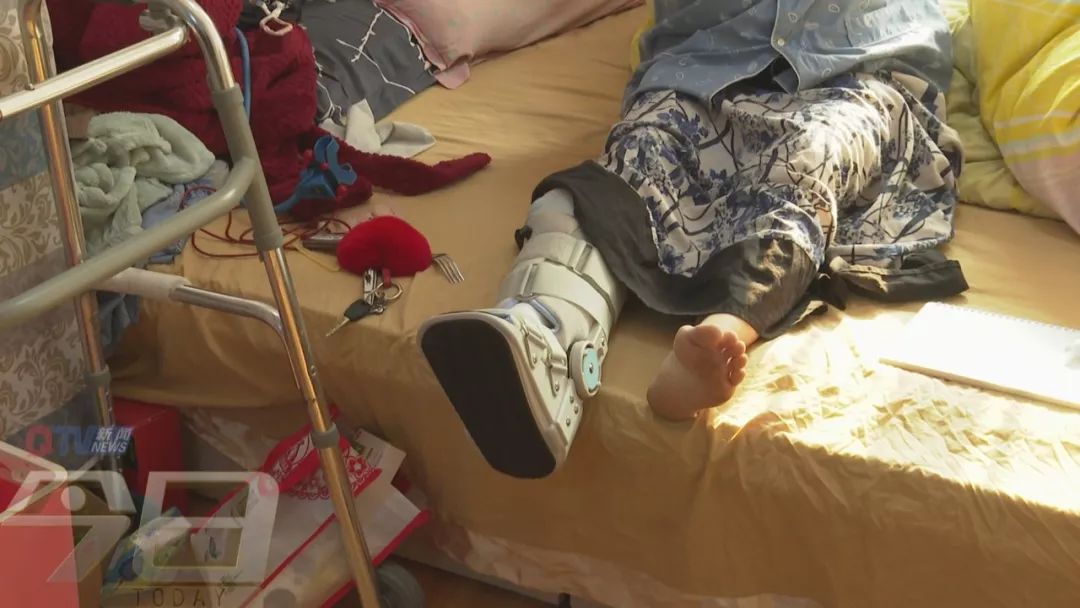 娲椾釜婢℃妸鎵嬫憯鏂簡8鏍圭瓔,娲椾釜婢℃憯浜嗕竴璺ら鎶樹簡