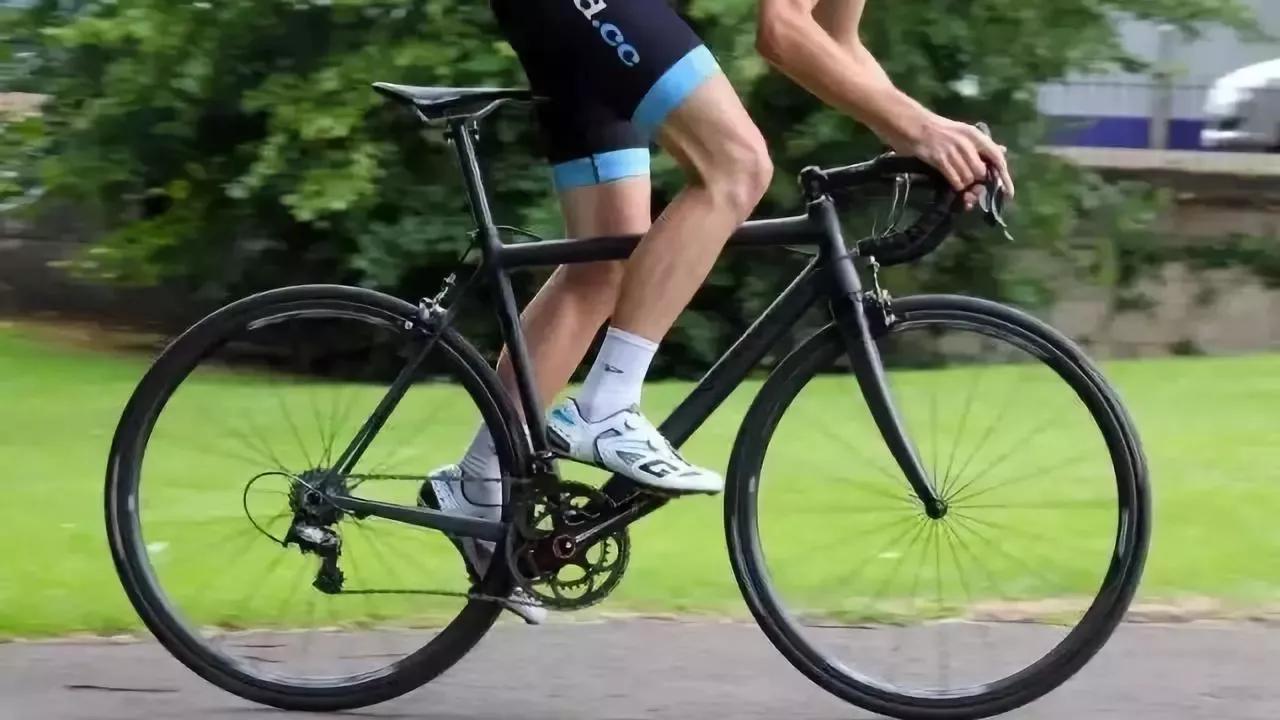 怎么解决骑行后手掌疼,缓解骑行手部疼痛的方法