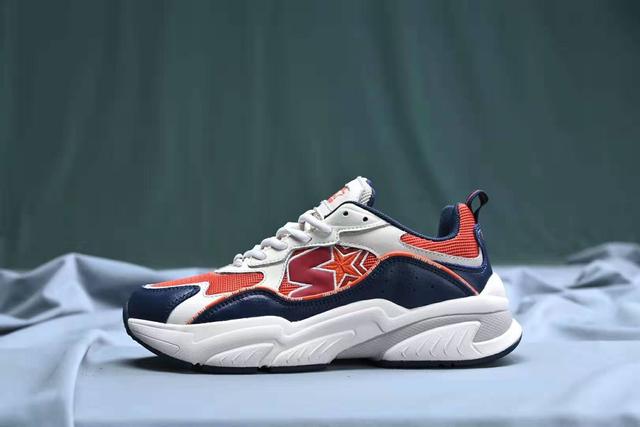 莆田复刻鞋和正版区别是什么,福建高仿鞋和正版到底有什么区别